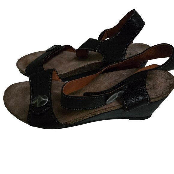 Taos Carousel Wedge Sandal Black Leather Hammered Silver Detail Size 41 - Picture 3 of 12